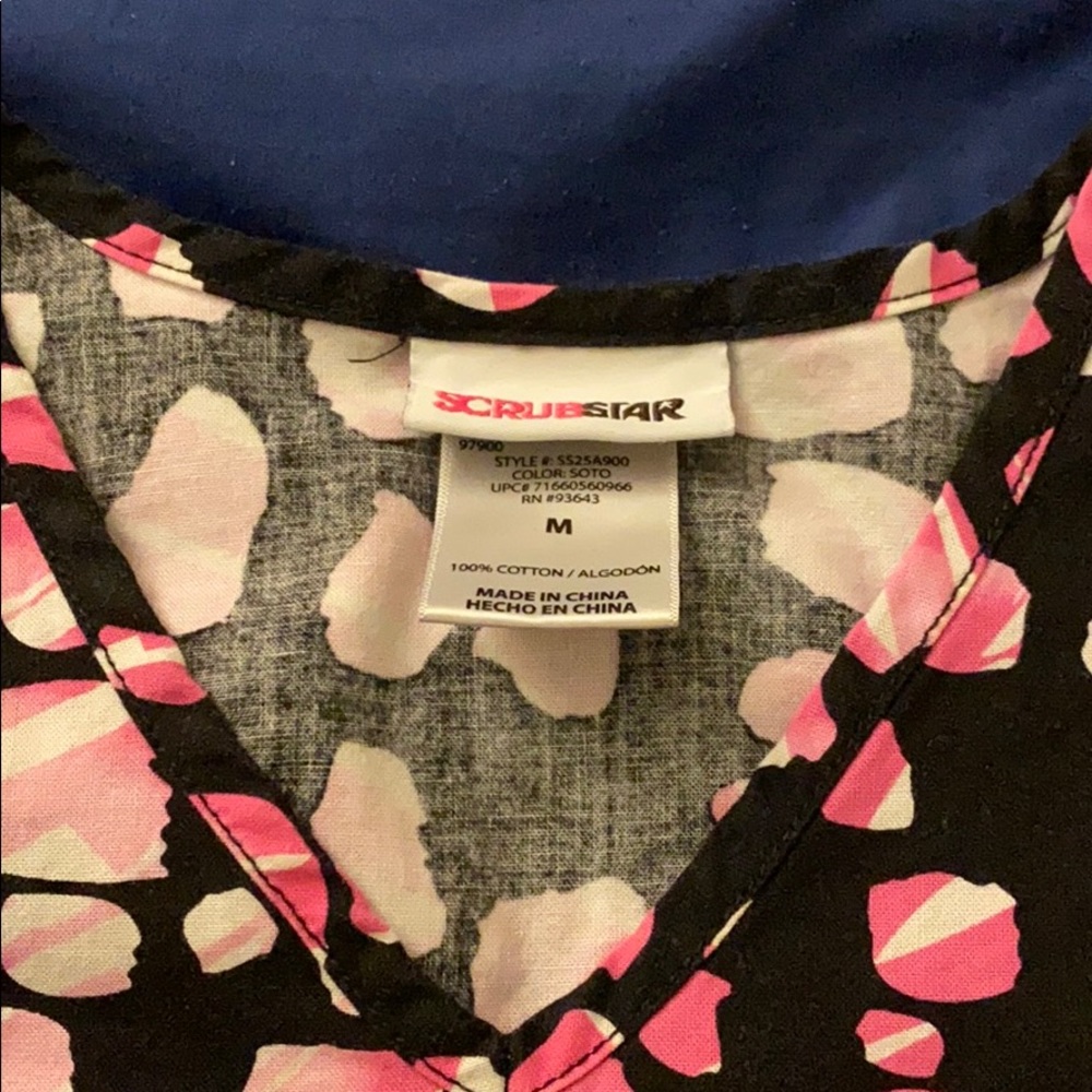 Scrub top - Picture 2 of 2